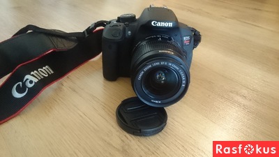 Продам. Камера Canon EOS 700D