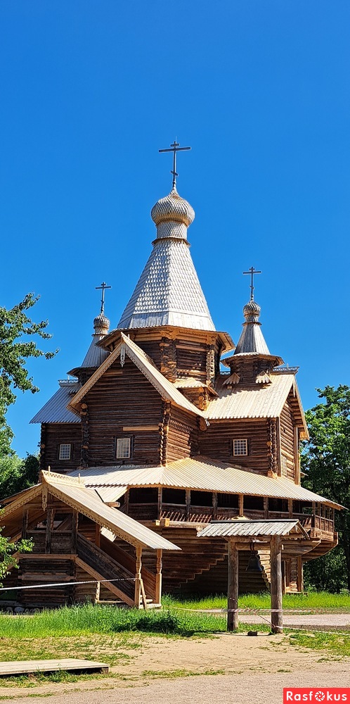 Великий Новгород.Музей деревянного зодчества «Витославлицы»