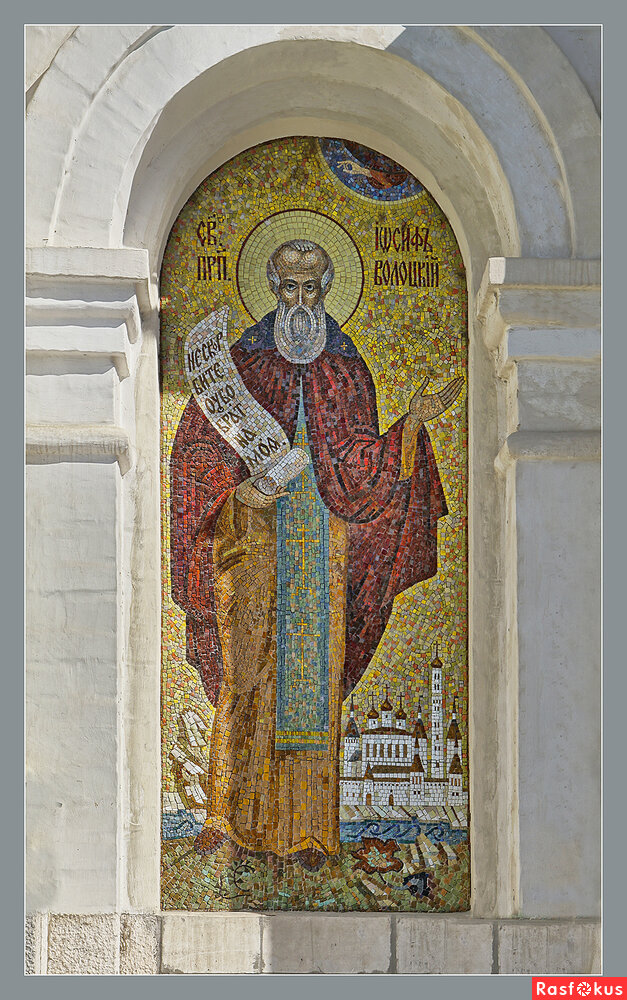 Икона на стене храма Иосифа Волоцкого