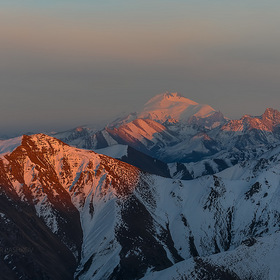 Кавказские горы на закате