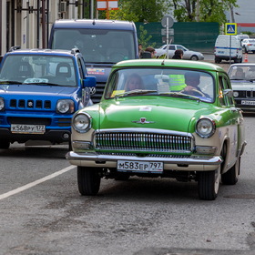 Вчера в Дмитрове прошёл авто пробег ретро автомобилей.