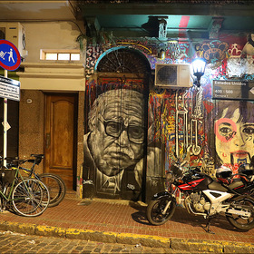 На ночных улицах Буэнос Айреса