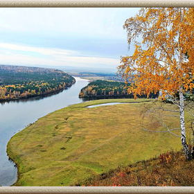 Осеннее украшение Сибирских рек