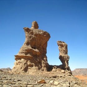 Скалы в Сахаре, Алжир.