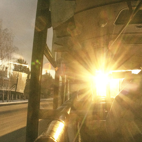 солнце в салоне автобуса
