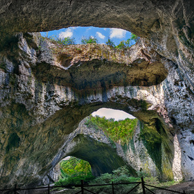 Деветашкая пещера, Болгария
