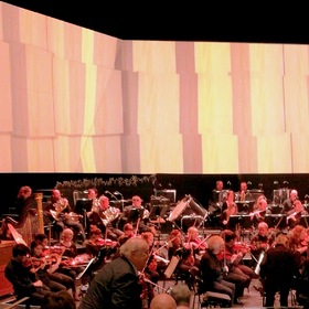 оркестр - на сцене