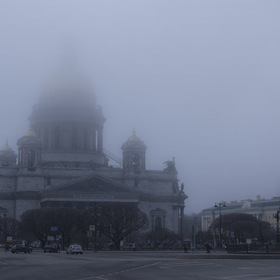 туманная весна Петербурга