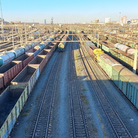 Сортировочная станция железнодорожных составов в Челябинске