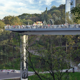 Пешеходный смотровой мост, Киев