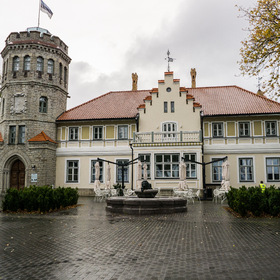 Замок Маарьямяэ.