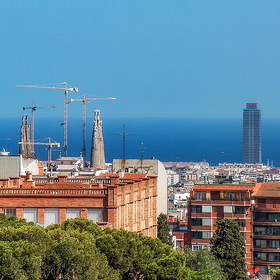 Барселона. Вид на город из парка Гуэль