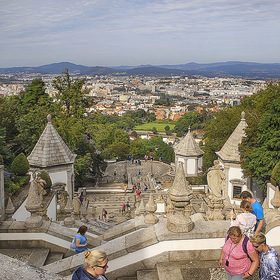 Вид на Брагу со Святой лестницы