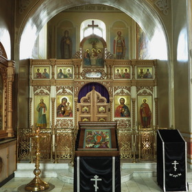 Один из иконостасов церкви Ахистратига Михаила. на Девичьем поле.