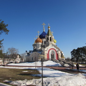 Церковь князя Игоря Черниговского в Переделкине.
