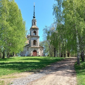 Церковь Богоявления Господня в Калязине (Тверская область)