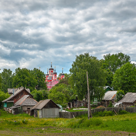Преображенская церковь в селе Красное