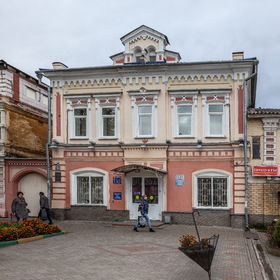 Богородск. Дом Обжориных с торговым помещением