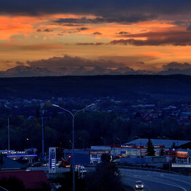 Фото панорама  Вид на большой Кавказский хребет на закате. (см. пожалуйста на полный экран)