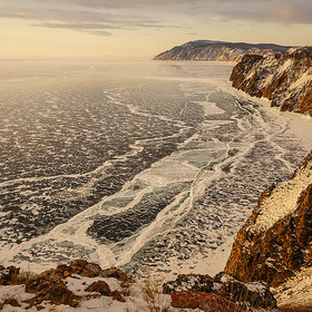 Ледяные волны Байкала