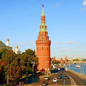 Башни Кремля - это сердце России!
