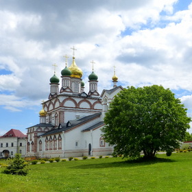 Подворье Варницкого монастыря(Ростов Великий)
