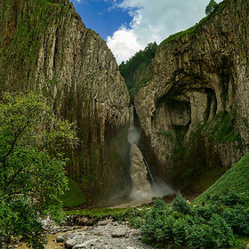 Водопад Каракая-Су***