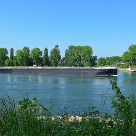 Tanker "CHANTAL" down the Rhine River...