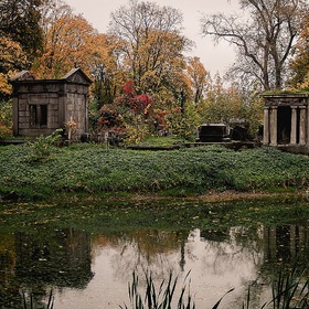 Кладбищенская осень