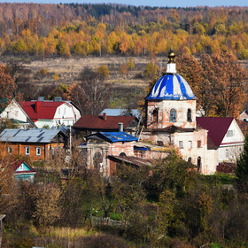 Тверская область , Панорама города Кашин, вид на церковь Флора и Лавра со смотровой площадки соборной колокольни