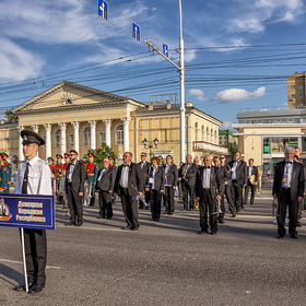 Концертный оркестр духовых инструментов Донецкой государственной академической филармонии.