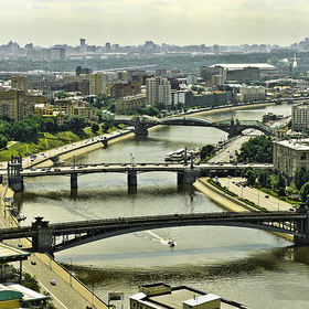 Московские мосты ранним летом