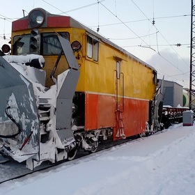 снегочист на 10 пути станции Лёвшино