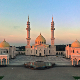 Болгар. Белая мечеть