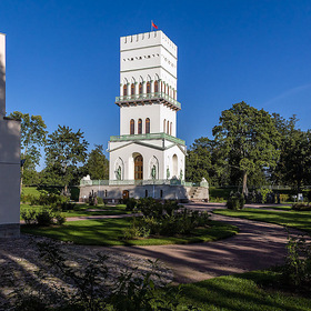 Белая башня в Царском Селе.